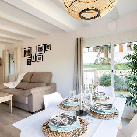Hola From Helios Villa Muntanya la Sella Kültér fotó
