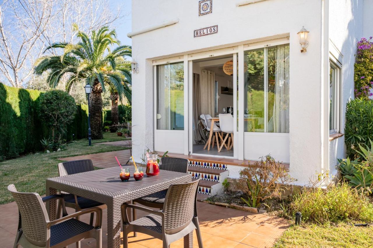 Hola From Helios Villa Muntanya la Sella Kültér fotó